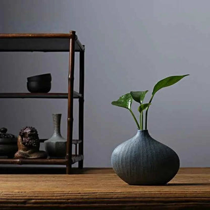 Japanese Zen Vintage Ceramic Vase Dried Flower Arrangement Flower Craft Ornament Table Top Irregular Threaded Vase Ornament Gift