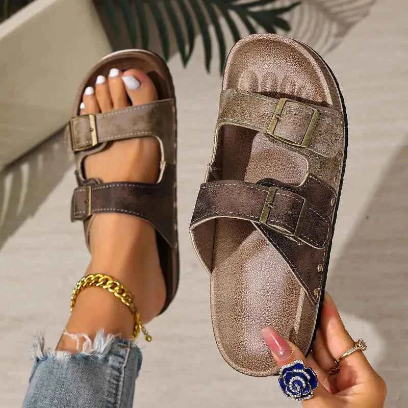Casual Thick Bottom Met Buckle Outdoor Slippers Women 2026 Summer Vintage Rivetpatchwork Suede Beach Sandals Women Driving Shoes
