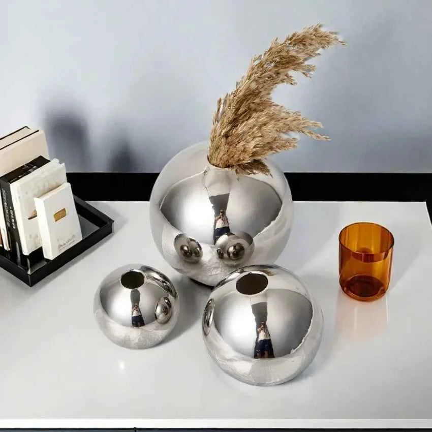 Luxury Galvanized Silver Ball Ceramic Vase Living Room Dining Table Art Vase Plant Flower Flower Arrangement Countertop Ornament
