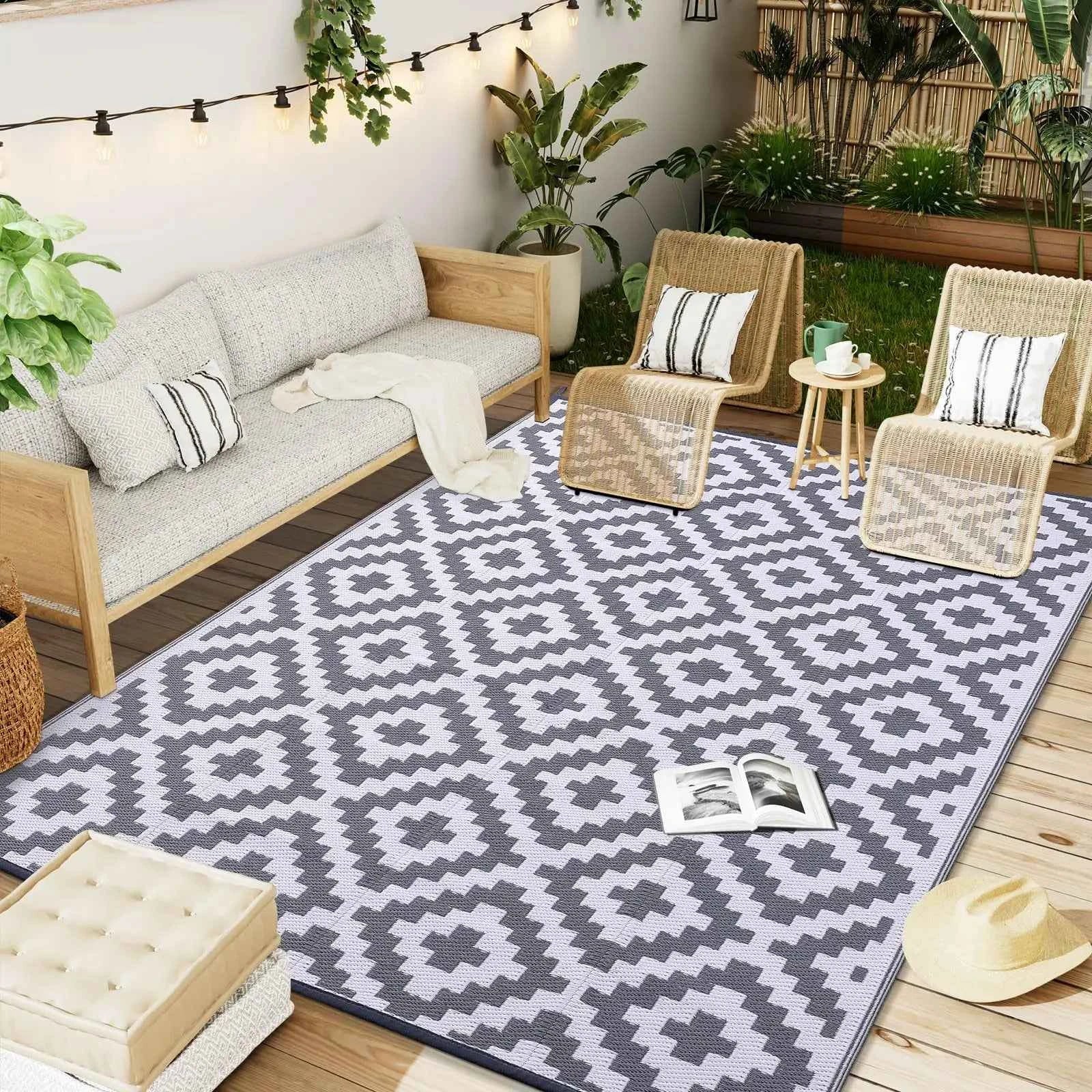 Kitinjoy Waterproof Outdoor Rug Plastic Straw Rug for Camping Family Picnic Balcony Rug Outside RV Mats Carpet For Deck Backyard