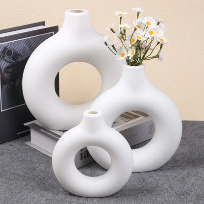 Modern Donut Ring Vase — Ceramic-Look Hanging & Tabletop Flower Pot for Home Decor