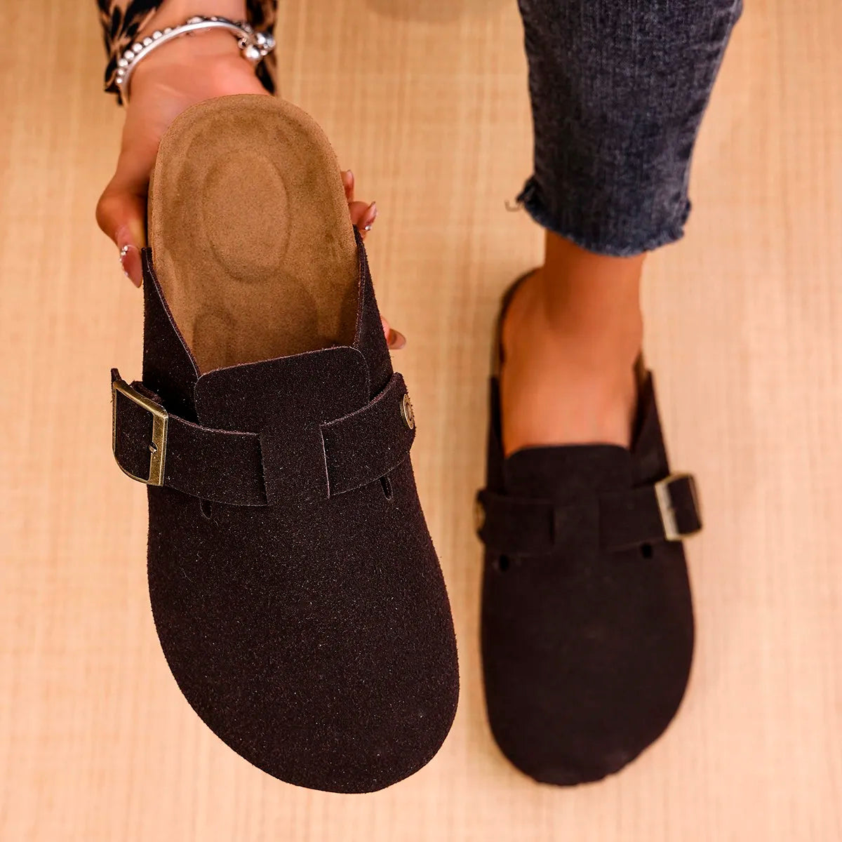 Women's Cork Clogs Shoes Flat Closed Toe Thick Soled Slippers for Women Outdoor Casual Women's Flat Slippers Zapatos De Mujer