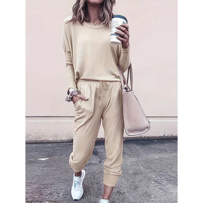 Women’s Casual Solid Color Hoodie Tracksuit — Oversize Two-Piece Set