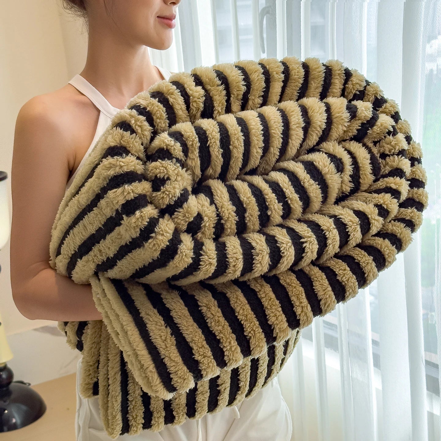 Imitation Rabbit Plush Striped Blanket Fluffy Soft Fleece Throw Blanket for Sofa Single Double Spring Autumn Warm Bed Blankets