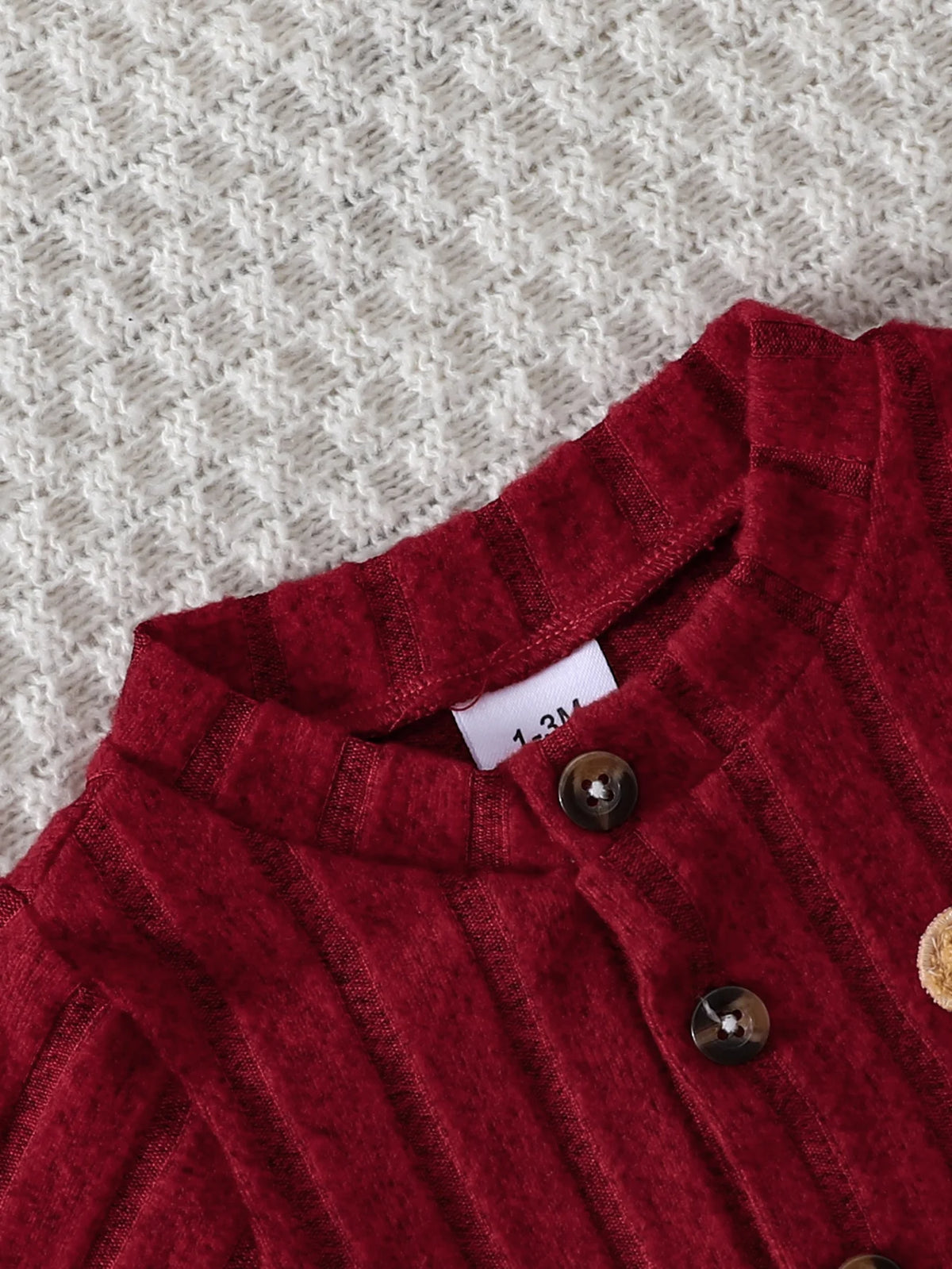 【Baby Boy】Autumn & Winter Red Onesie with Front Single-Breasted Buttons and Cute Bear Badge on Chest + Red Hat Set Featuring a W