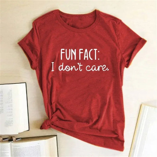 T-shirt femme imprimé « FUN FACT I DON'T CARE » – Col rond décontracté à manches courtes