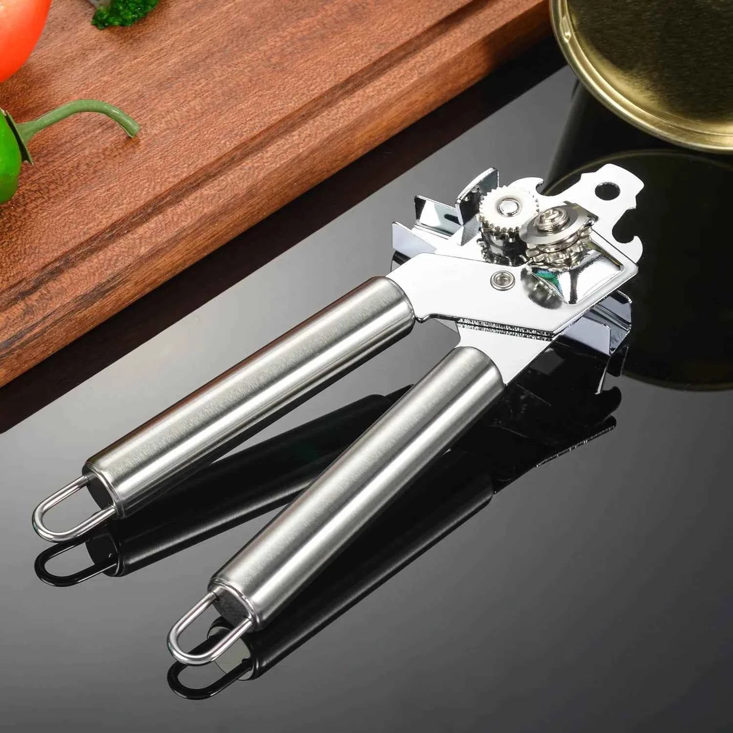Classic multi-purpose can opener and bottle opener Beer Bottle Box sharp stainless steel cutting wheel kitchen gadgets