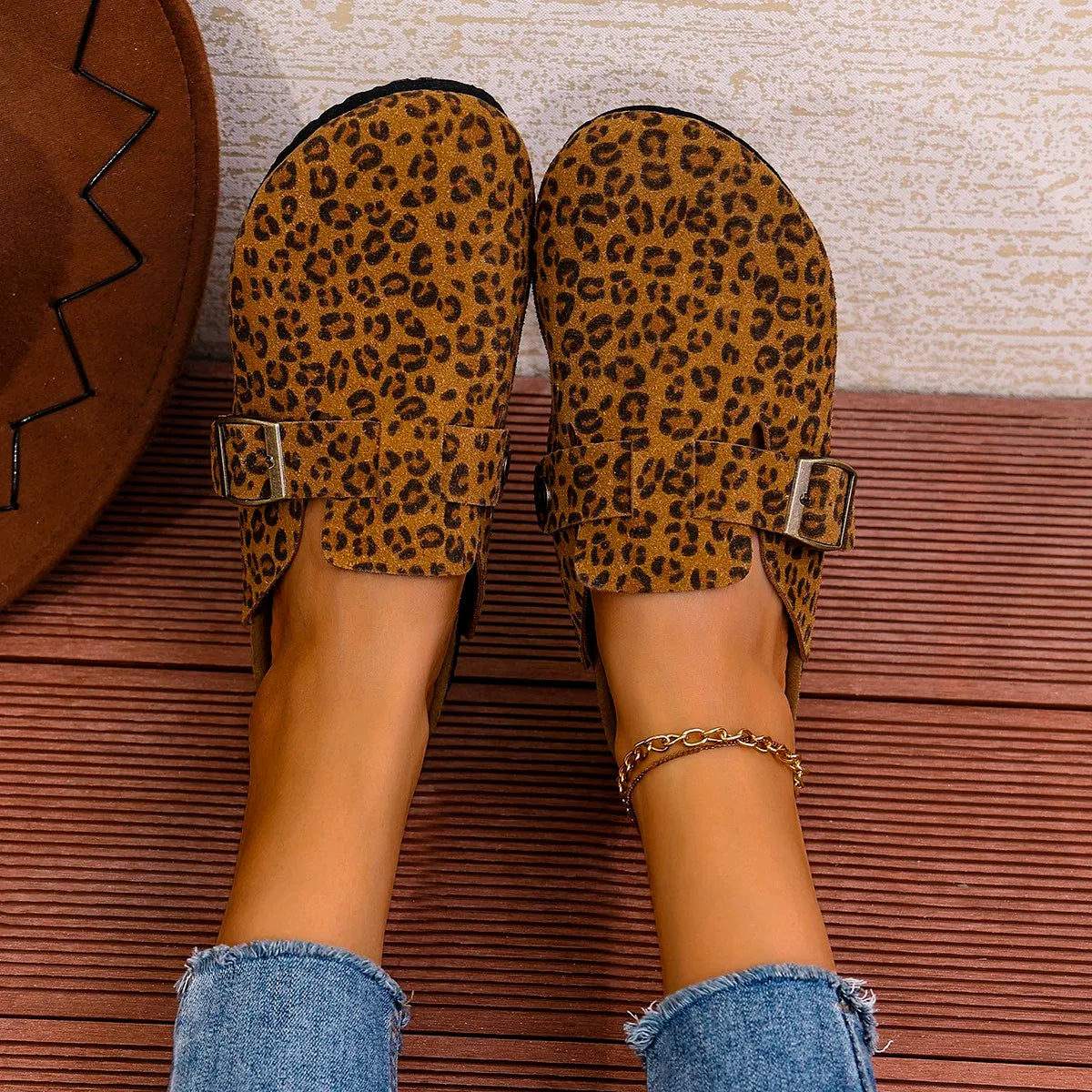 Women's Cork Clogs Shoes Flat Closed Toe Thick Soled Slippers for Women Outdoor Casual Women's Flat Slippers Zapatos De Mujer