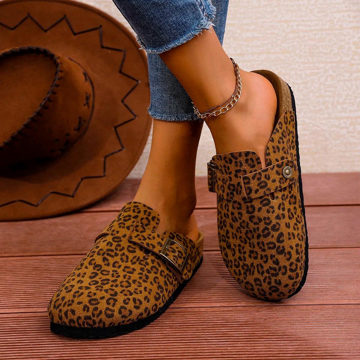 Women's Cork Clogs Shoes Flat Closed Toe Thick Soled Slippers for Women Outdoor Casual Women's Flat Slippers Zapatos De Mujer