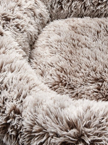 Plush Round Pet Bed, Warm All-Season Comfort