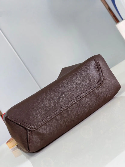 Versatile PU Leather Shoulder Bag, Chic Metal Accent
