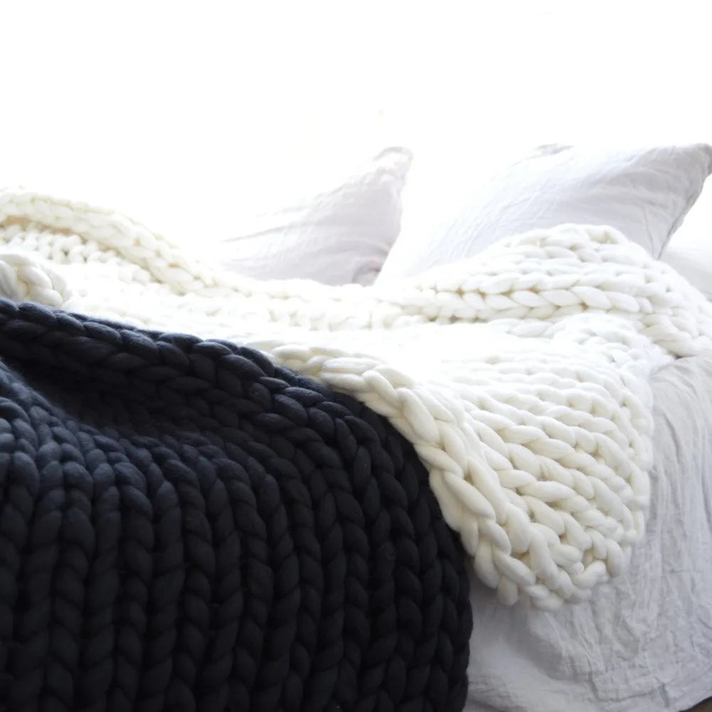 Comfortable Chunky Knit Blanket Fashion Knitted Blanket Winter Warm Sofa Bed Throw Blankets Hand-woven Home Gifts