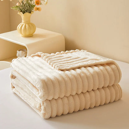 Luxurious Faux Rabbit Fur Throw Blanket Super Soft Thickened Flannel All-Season Multifunctional for Sofa Bed Travel Pet