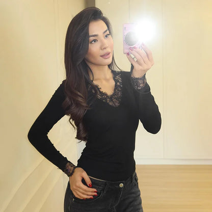 Women's V-Neck Lace Splicing Top — Casual Waist-Exposed Fashion Blouse
