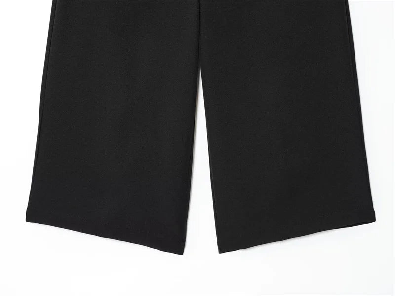 Women's Black Cropped Casual Shorts — Simple Summer Commuter Shorts