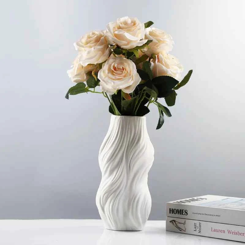 Simple European home decor ornaments, white ceramic vases, living room wine cabinets, dried flower crafts, flower utensils
