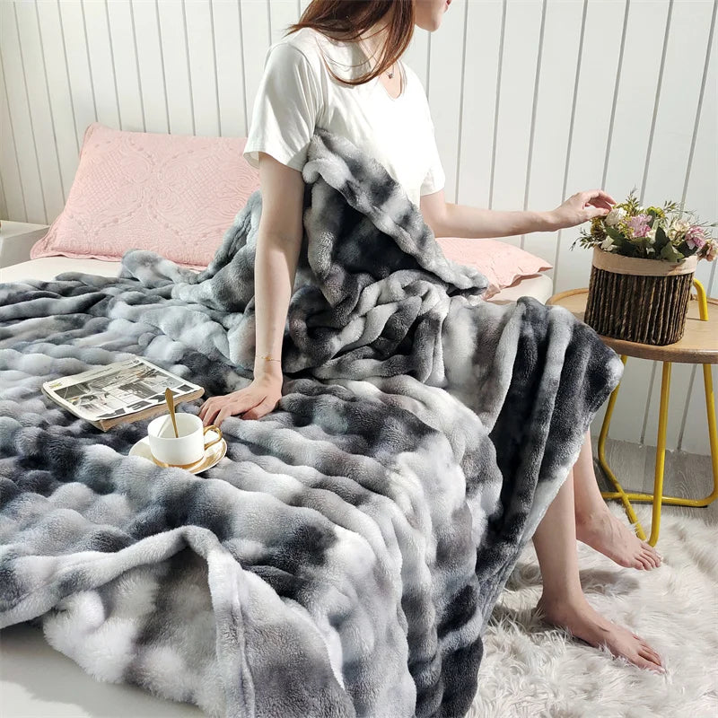 Gradient Bubble Fleece Throw Blanket Cozy Soft Plush Multipurpose Nap Blanket for Bedroom Sofa Faux Rabbit Fur Travel Blankets