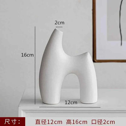 Nordic Decoration Home Flower Vase Black and White Art Ceramic Vase Minimalism Dried Flower Arrangement Accessories B&B Ornament