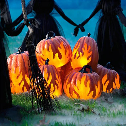 5Pcs Halloween Pumpkin Lantern Battery Operated Jack O Lantern Flame Lighted Pumpkin Party Favor for Halloween Home Decoration