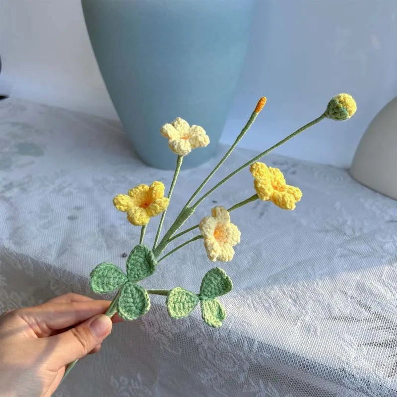 Crochet Flower Cute Yarn flowers are ephemeral flower Bud Bouquet Handwoven Flower Creative Party Wedding Bouquet Decor