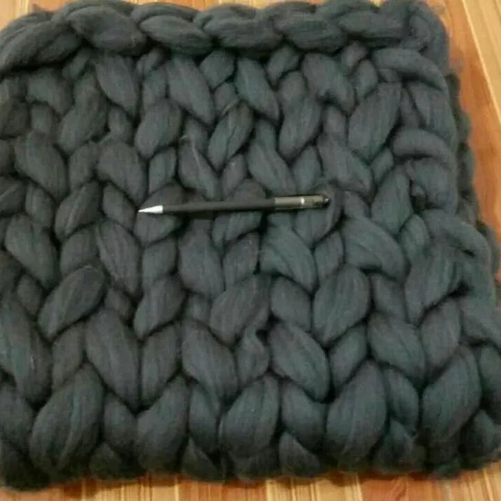 Comfortable Chunky Knit Blanket Fashion Knitted Blanket Winter Warm Sofa Bed Throw Blankets Hand-woven Home Gifts