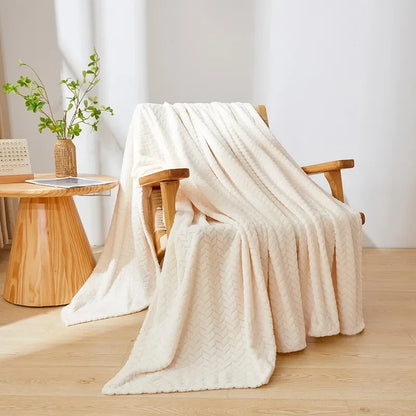 Fluffy Coral Velvet Blanket Flannel Plush Comfortable Thickened and Warm Soft Sofa Throw Blanket for Air-Conditioned Room Luxury