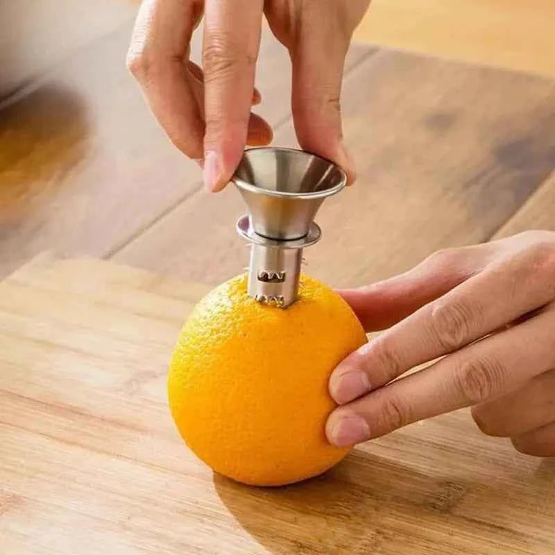 1pc Stainless Steel Lemon Squeezer Pourer Screw Manual Lemon Orange Limes Citrus Juicer Squeeze Fruit Tool Kitchen Gadgets
