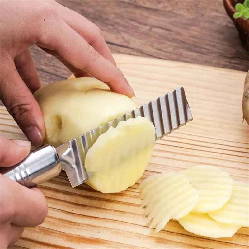 Late-Model Potato Chip Slicer Cutter Vegetable Fruit Corrugated Wavy Knife French Fries Potato Cutter Kitchen Gadget Accessories