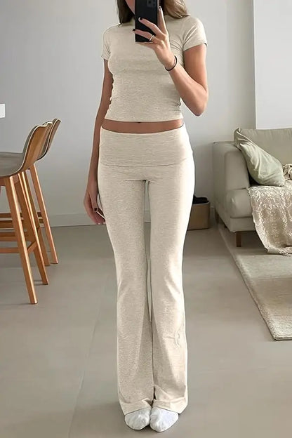 Women’s 2-Piece Short Sleeve Yoga Set — Flared Trousers & Crop Top