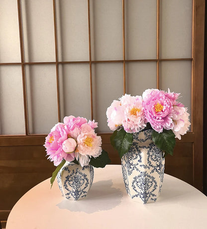 Hand-Painted Vase Blue White Porcelain Vase Elegant Home Decor Living Room Entryway Desktop Flower Arrangement Display Ornaments