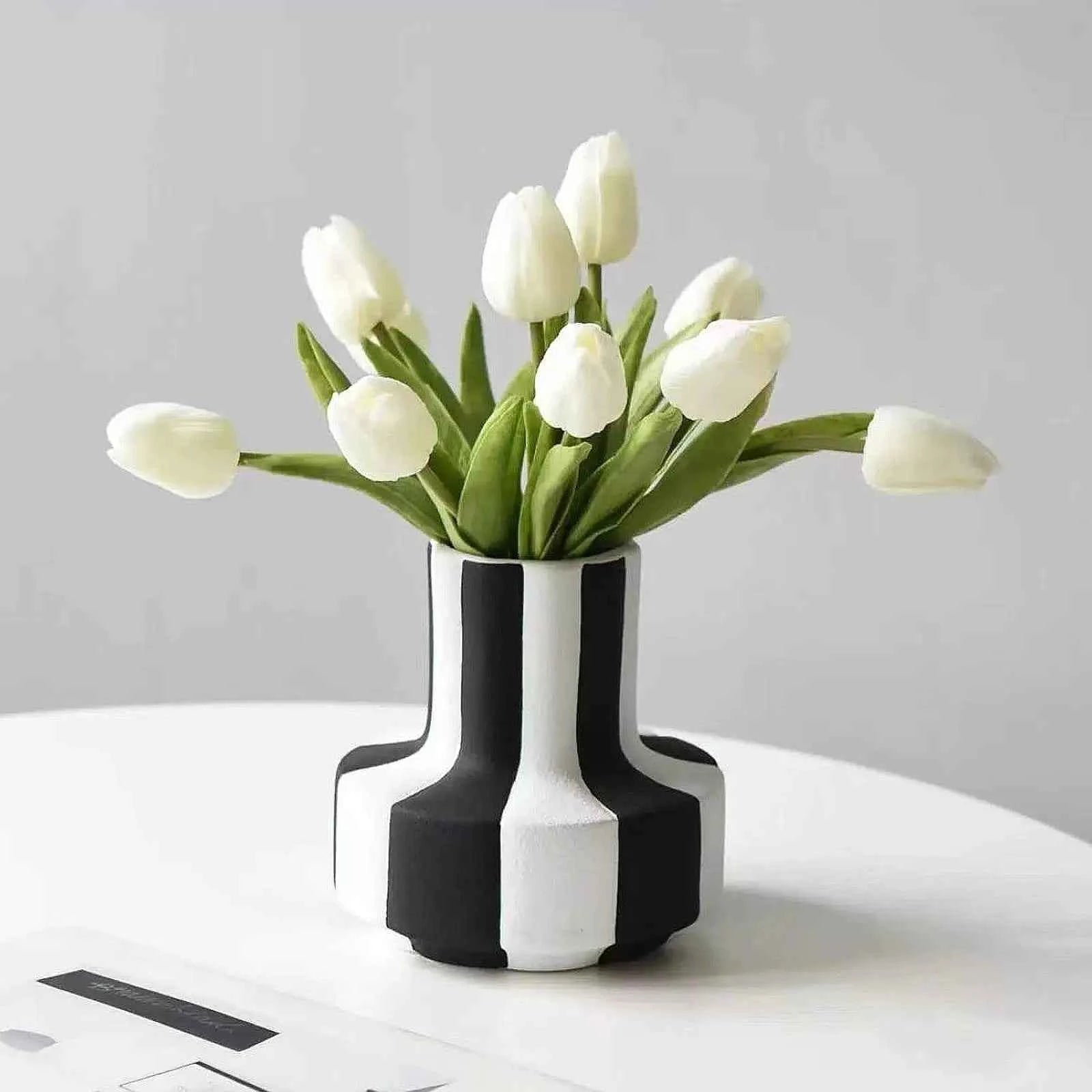 Flowerpot Planter Home Decoration Black and White Striped Vase Flower Vase for Restaurant Outdoor Dining Table Bedroom