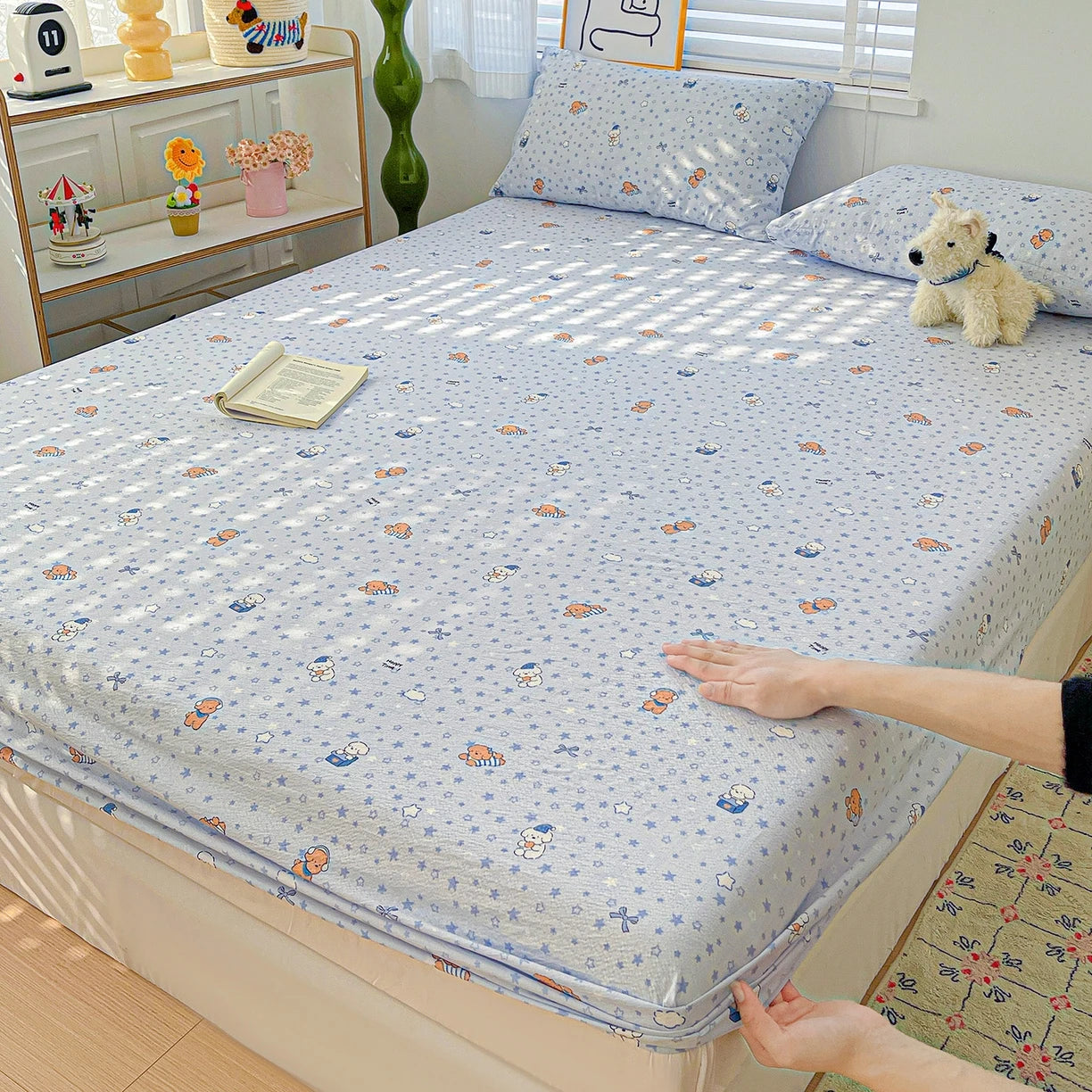 Non-Slip Fitted Sheet Set with Pillowcase, Queen