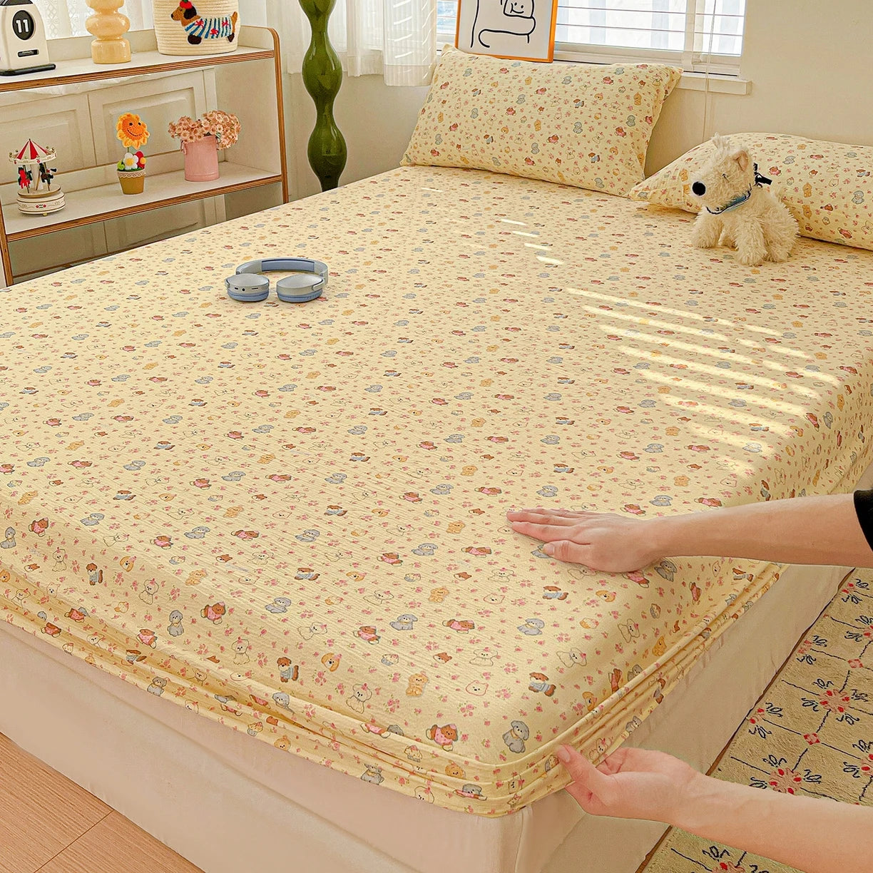 Non-Slip Fitted Sheet Set with Pillowcase, Queen