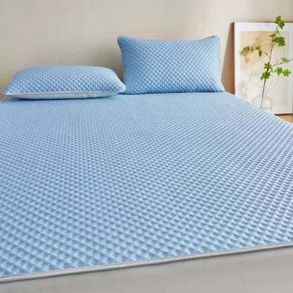 Summer Cooling Mattress Pad – Breathable Ice Silk Bed Mat, Washable & Skin-Friendly