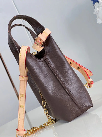 Versatile PU Leather Shoulder Bag, Chic Metal Accent
