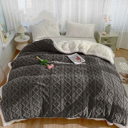 Winter Thick Blanket Comfortable Lamb Fleece Throw Blanket Double Layer Thick Lamb Wool Sleeping Blanket Flannel Throw Bedspread