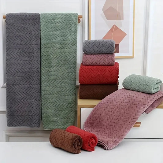 Thick Coral Velvet Bath & Beach Towel, Soft Absorbent