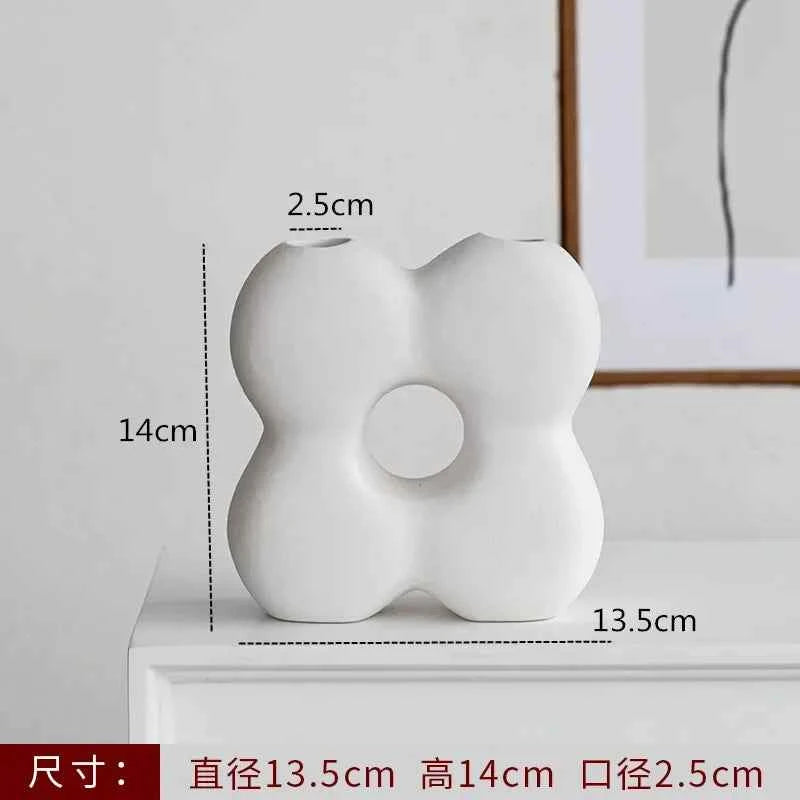 Nordic Decoration Home Flower Vase Black and White Art Ceramic Vase Minimalism Dried Flower Arrangement Accessories B&B Ornament