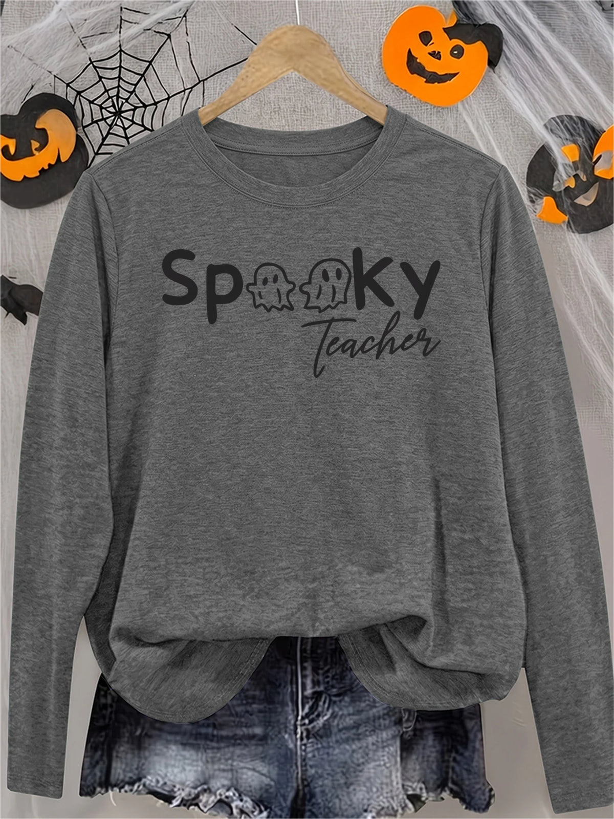 Women's Spooky Teacher Long Sleeve Crew Neck T-Shirt with Ghost Print, Cute Soft Horror Funny Halloween Gift, Casual Athletic Vacation Top