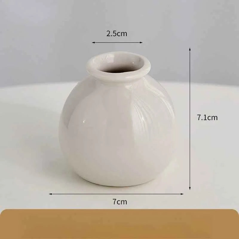 Creative Mini Vase with Highend Floral Arrangement Japanese Retro Ceramic Ornament Desktop Decoration