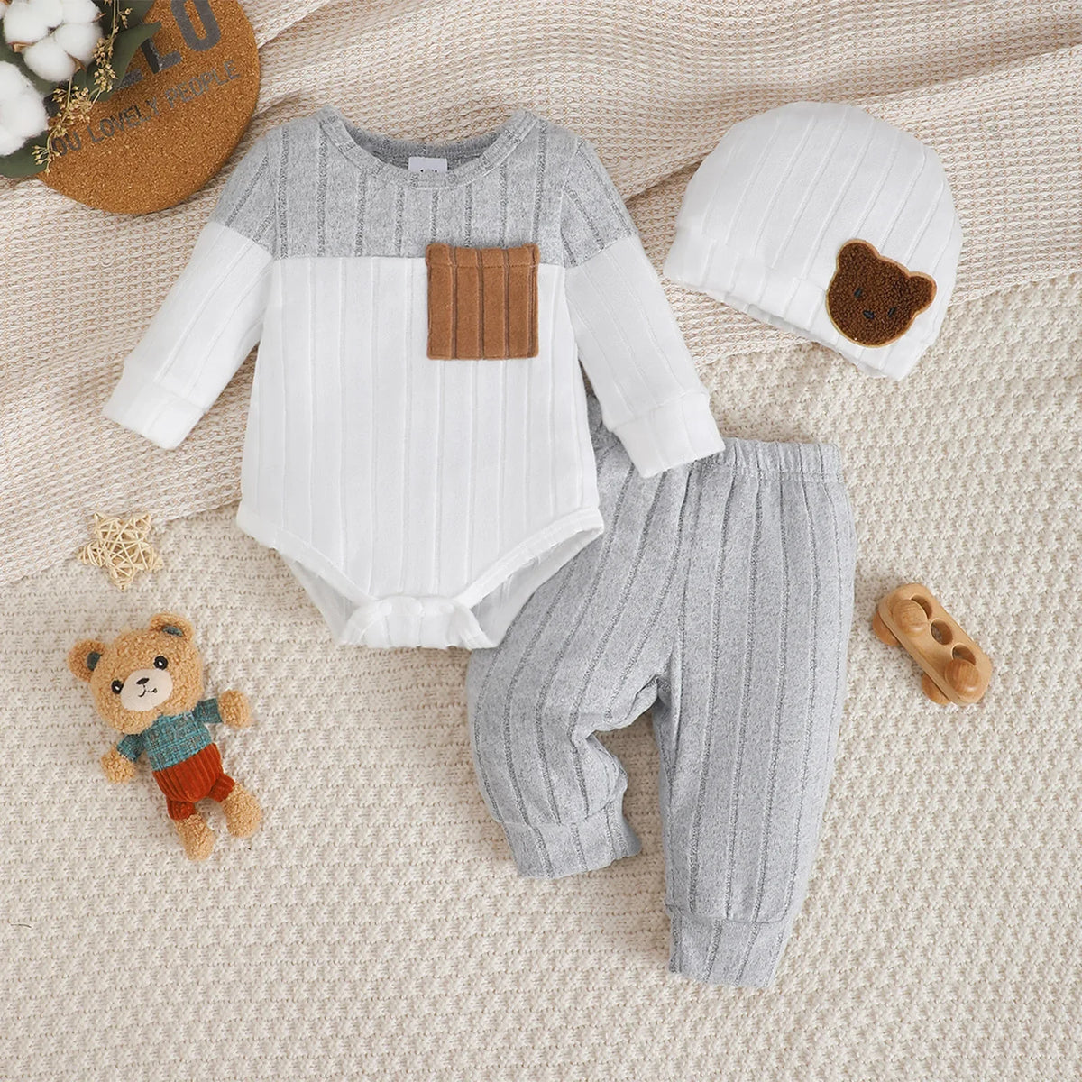 3Pcs/Set of Newborn Baby Boy Color Blocked Long Sleeved Bodysuit+Pants+Cute Hat Set 0-18 Months Baby Boy Spring and Autumn Set