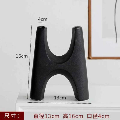 Nordic Decoration Home Flower Vase Black and White Art Ceramic Vase Minimalism Dried Flower Arrangement Accessories B&B Ornament