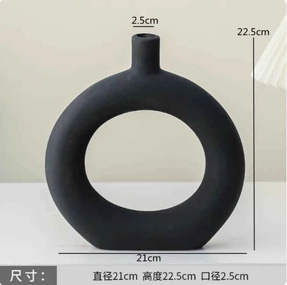 Nordic Decoration Home Flower Vase Black and White Art Ceramic Vase Minimalism Dried Flower Arrangement Accessories B&B Ornament