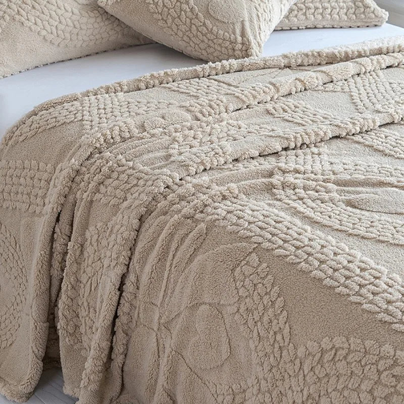 Ultra Soft Cozy Fleece Blanket Queen Size   Warm Thick Fluffy Plush Bed Blanket for All Season  Fuzzy Comfy Coverlet for Couch  Gift Idea
