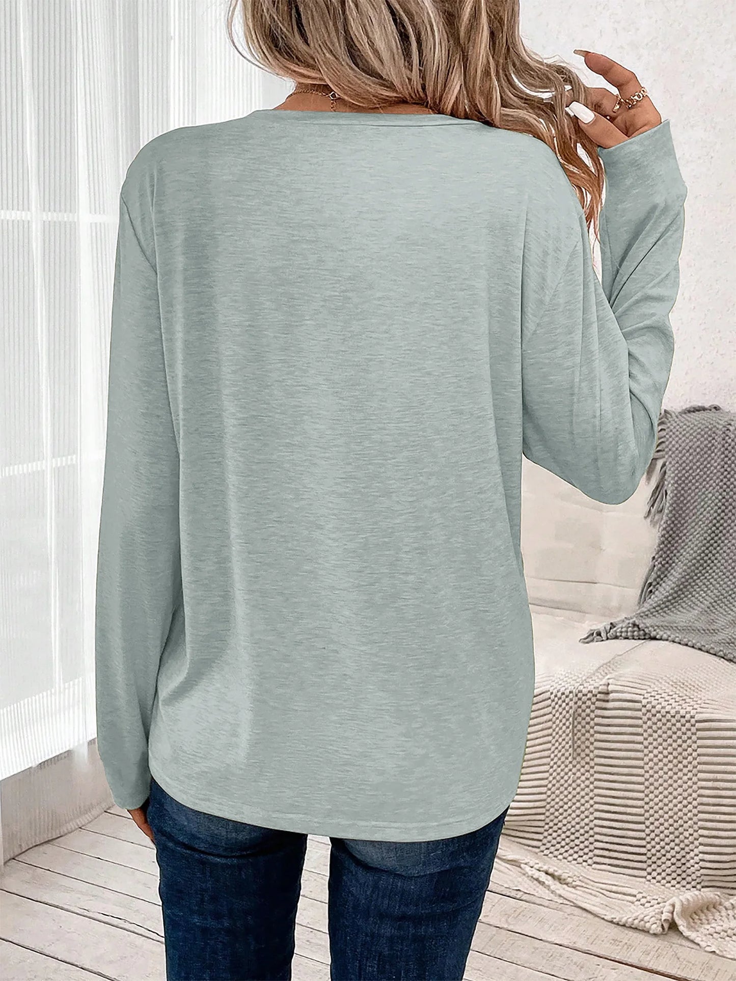 Women's Halloween Long Sleeve T-Shirt with Black Spider Web, Orange Pumpkin Skull & Witch Hat Print, Cute Creepy Funny Tee, Soft Casual Sporty Vacation Top, Trick or Treat Gift