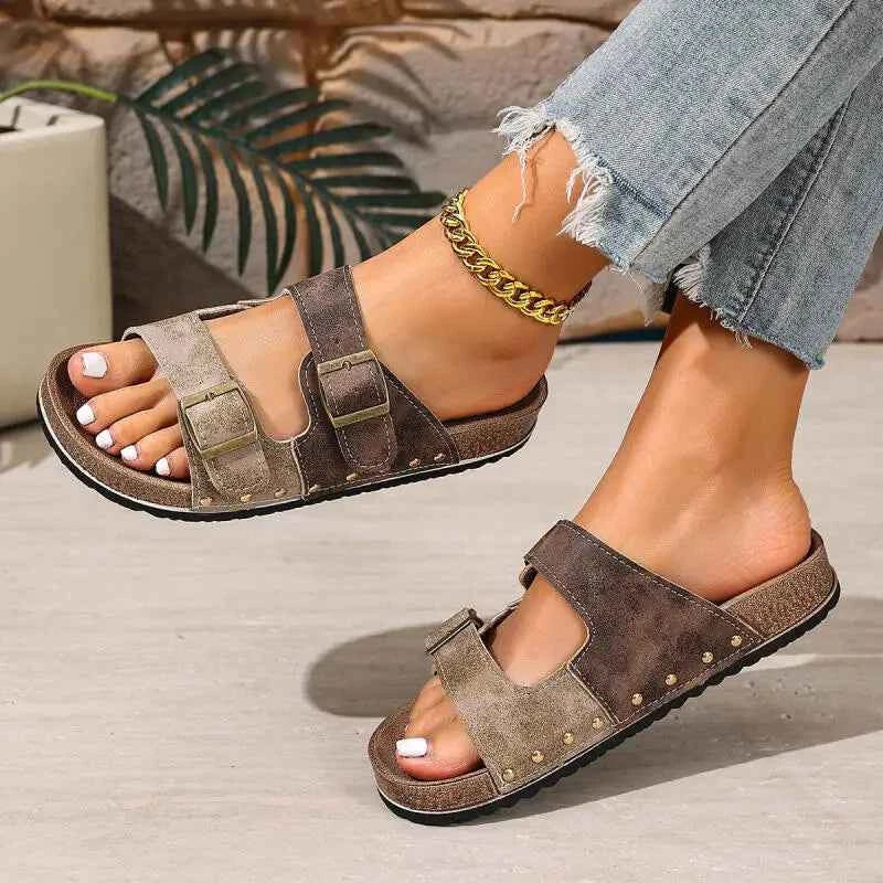 Casual Thick Bottom Met Buckle Outdoor Slippers Women 2026 Summer Vintage Rivetpatchwork Suede Beach Sandals Women Driving Shoes