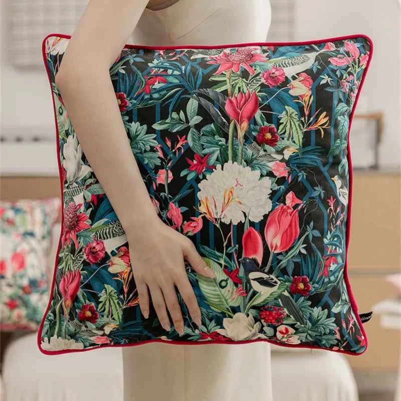 Vintage Floral Velvet Throw Pillow Covers Home Art Deco Pillowcase Square Pillow Case Cushion Cover for Bed Sofa Living Room Car