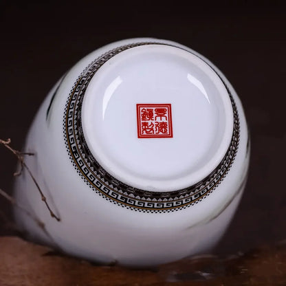 Jingdezhen Ceramic Vase — Vintage Chinese Traditional Animal Design Fine Porcelain Home Decor