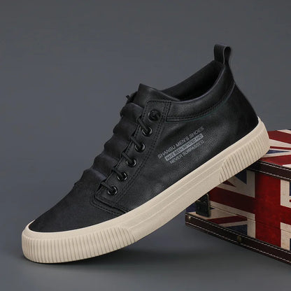 Spring New Men's Leather Shoes with Soft Sole and Anti Slip Casual Board Shoes Driving Shoes