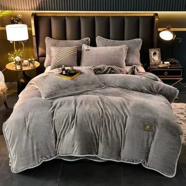 High-end Milk Velvet Autumn Winter Warm Duvet Cover Set with Bed Sheet Quilt Cover and Pillowcases Warmth Cozy Bedding Set Queen